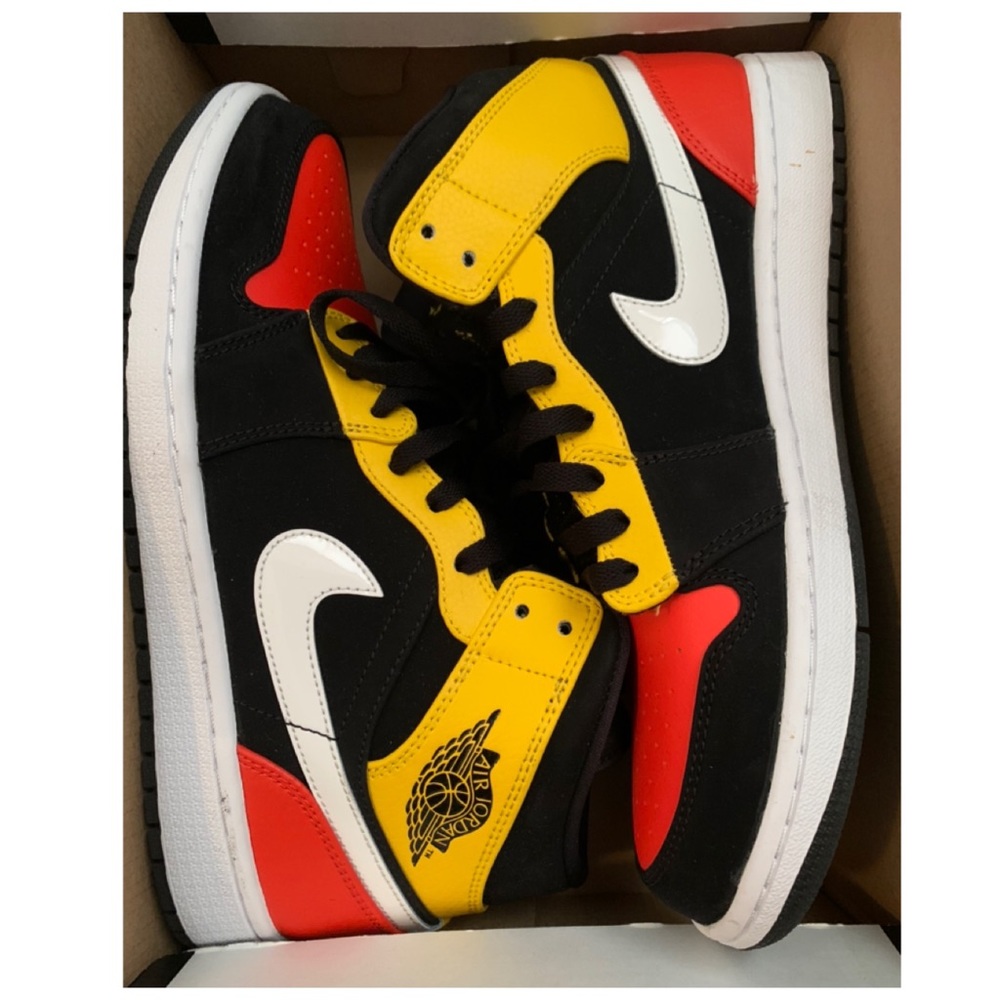 Jordan 1 Mid Black Amarillo Team Orange (GS)